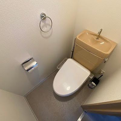 マンスリーマンション本町Ⅰ【シモンズマットレス採用でホテルのような寝心地、インターネット無料・追加料金なし、オートロック付きで安心、宅配ボックスが便利】の物件画像