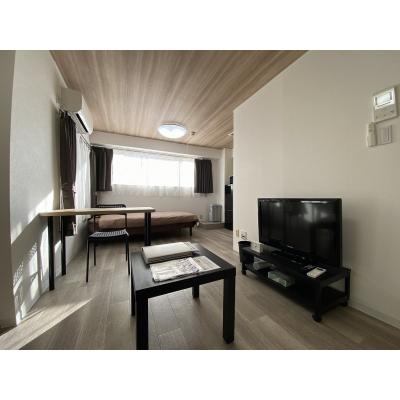 マンスリーマンション本町Ⅰ【シモンズマットレス採用でホテルのような寝心地、インターネット無料・追加料金なし、オートロック付きで安心、宅配ボックスが便利】の物件画像
