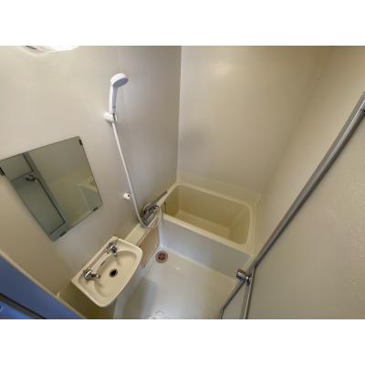 マンスリーマンション本町Ⅰ【シモンズマットレス採用でホテルのような寝心地、インターネット無料・追加料金なし、オートロック付きで安心、宅配ボックスが便利】の物件画像