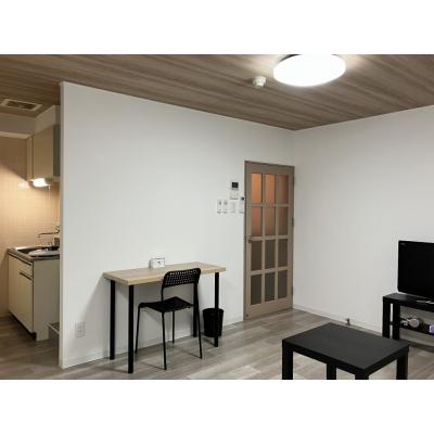 マンスリーマンション本町Ⅰ【シモンズマットレス採用でホテルのような寝心地、インターネット無料・追加料金なし、オートロック付きで安心、宅配ボックスが便利】の物件画像