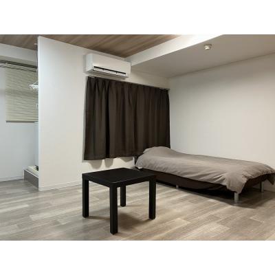 マンスリーマンション本町Ⅰ【シモンズマットレス採用でホテルのような寝心地、インターネット無料・追加料金なし、オートロック付きで安心、宅配ボックスが便利】の物件画像