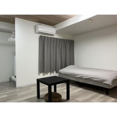 マンスリーマンション本町Ⅰ【シモンズマットレス採用でホテルのような寝心地、インターネット無料・追加料金なし、オートロック付きで安心、宅配ボックスが便利】の物件画像