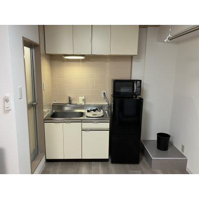 マンスリーマンション本町Ⅰ【シモンズマットレス採用でホテルのような寝心地、インターネット無料・追加料金なし、オートロック付きで安心、宅配ボックスが便利】の物件画像