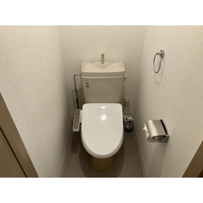マンスリーマンション本町Ⅰ【シモンズマットレス採用でホテルのような寝心地、インターネット無料・追加料金なし、オートロック付きで安心、宅配ボックスが便利】の物件画像