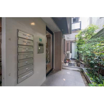 ピタットマンスリーヒルズ巣鴨◎ファミリータイプ◎駅徒歩9分◎2LDK：50.00㎡◎オートロック・Wi-Fi無料・独立洗面・浴室乾燥機◎東京駅・大手町へ1本の物件画像
