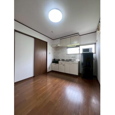 【令和８年６月OPEN！・エアコン２台・セブンイレブンまで徒歩３分・最大４名可】ヒルズ２１・Ｂ101【駐車場 無料　家具・家電付】の物件画像