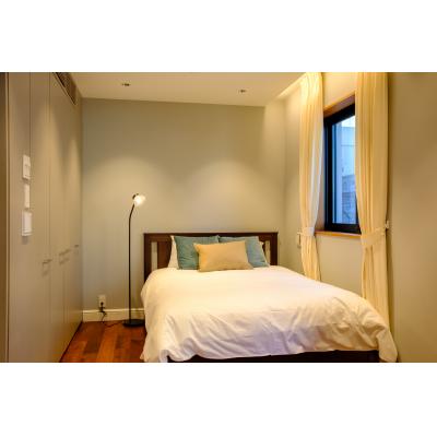 【六本木駅 徒歩2分✨】Roppongi House by U 📌デザイナーズ物件／無料WiFi／5~9月空き有の物件画像