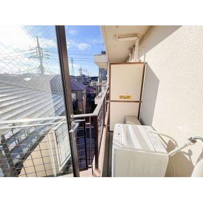 ユニオンマンスリー西国分寺７　303　1R・シングル☆【禁煙ルーム】人気の角部屋！デスク・チェア＆たっぷり収納2ドア冷蔵庫など生活家電のあるお部屋/スーパー・コンビニ至近の物件画像