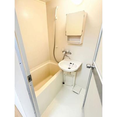 ユニオンマンスリー国分寺６　205　1R・セミダブル☆【禁煙ルーム】バス・トイレ別♪女性も安心の室内洗濯機＆デスク・チェア＆たっぷり収納2ドア冷蔵庫や電子レンジなど生活家電のあるお部屋の物件画像