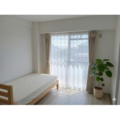 🌈新規オープン賃料半額🌈2名入居可！駐車場付き＆ネット無料📶✨ゆとりの2DK角部屋✨【M126】の物件画像
