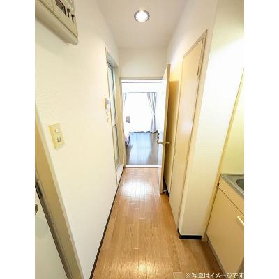 ユニオンマンスリー恋ヶ窪３　101　1K・シングル☆【禁煙ルーム】人気のバストイレ別のお部屋♪デスク＆チェアや室内洗濯機などの家具家電つき。物件近くにはスーパーもありお買い物にも便利の物件画像