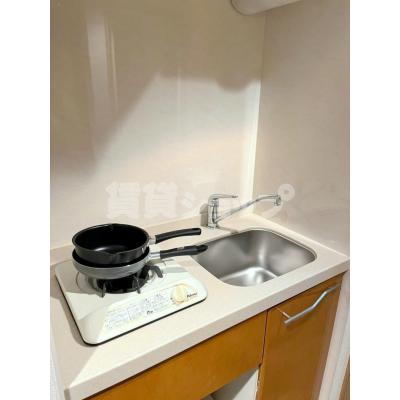 BraTTo京都烏丸【Wi-Fi無料💻】烏丸御池駅まで1分｜家具家電付き｜すぐに暮らせる快適ルーム♪の物件画像