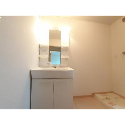 カーサ・フィオーレＢ 204【管理NO：1-015335501-02040】 2026年07月下旬入居可能の物件画像