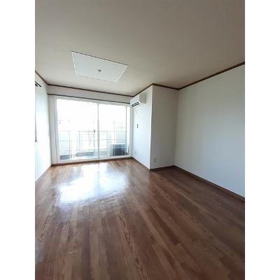グランパルク 204【管理NO：1-010945301-02040】 ★家具家電は申し込み後に搬入します 2026年07月下旬入居可能の物件画像