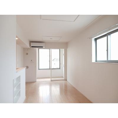 コンフォーティア４１２ 101【管理NO：1-021466401-01010】 ★家具家電は申し込み後に搬入しますの物件画像