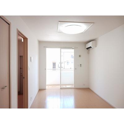シャルマン 102【管理NO：1-019959701-01020】 ★家具家電は申し込み後に搬入します 2026年07月下旬入居可能の物件画像
