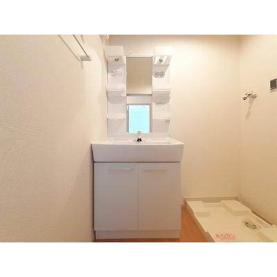グリーンフロイド 201【管理NO：1-018645701-02010】 ★家具家電は申し込み後に搬入しますの物件画像