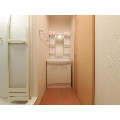 ベガ 103【管理NO：1-018163002-01030】 ★家具家電は申し込み後に搬入しますの物件画像