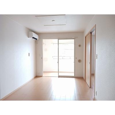 スプランドゥール 202【管理NO：1-015983601-02020】 ★家具家電は申し込み後に搬入しますの物件画像