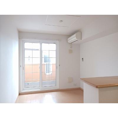 カトルセゾンＣ 203【管理NO：1-015093003-02030】 ★家具家電は申し込み後に搬入しますの物件画像