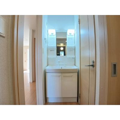 ファースト・リアライズ 104【管理NO：1-020547201-01040】 ★家具家電は申し込み後に搬入しますの物件画像