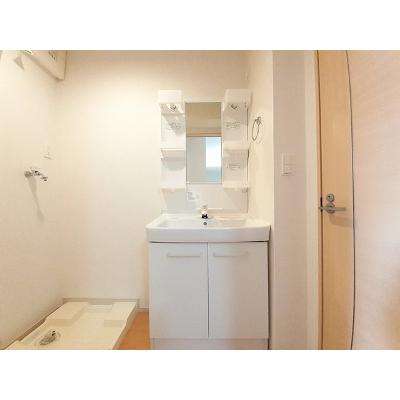 ルコネッサンス 102【管理NO：1-020370301-01020】 ★家具家電は申し込み後に搬入しますの物件画像