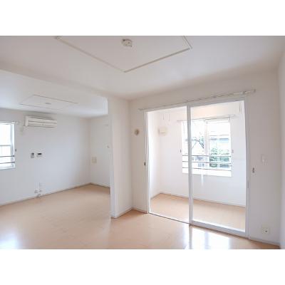スプランドゥールⅡ 202【管理NO：1-017877501-02020】 ★家具家電は申し込み後に搬入しますの物件画像