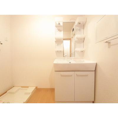 サンフラワー・ガーデン 202【管理NO：1-016770301-02020】 ★家具家電は申し込み後に搬入しますの物件画像