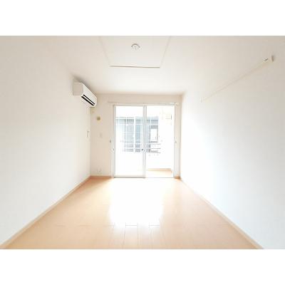 レジデンス・リュミエール 102【管理NO：1-015650101-01020】 ★家具家電は申し込み後に搬入しますの物件画像