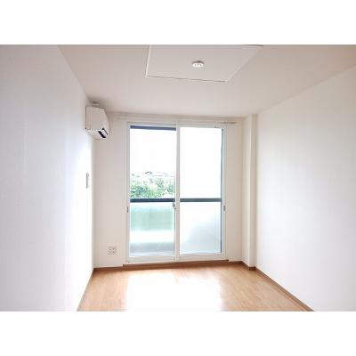 ル・ファミーユＡ 202【管理NO：1-011361601-02020】 ★家具家電は申し込み後に搬入しますの物件画像