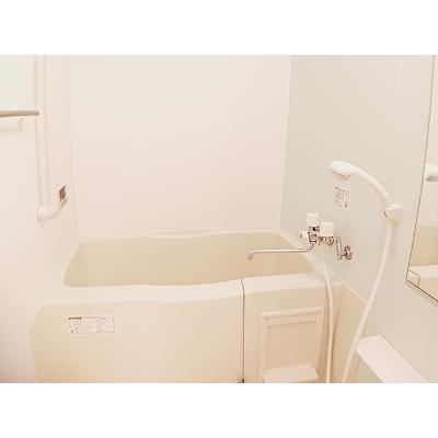 ジェルメブリーゼ 101【管理NO：1-017345101-01010】 ★家具家電は申し込み後に搬入します★の物件画像