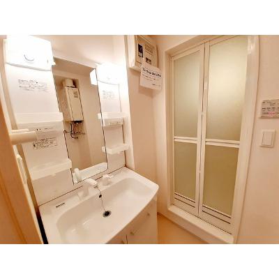 ウィステリア 102【管理NO：1-018459601-01020】 ★家具家電は申し込み後に搬入しますの物件画像