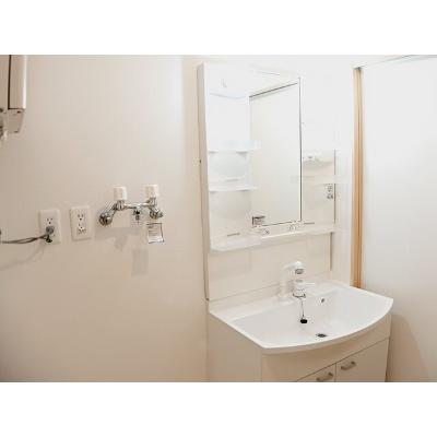 サニー・フェザー 202【管理NO：1-017450101-02020】 ★家具家電は申し込み後に搬入します★の物件画像