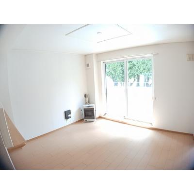 Ｌｅａｆ　ＰｌａｚａⅢ 101【管理NO：1-015196303-01010】 ★家具家電は申し込み後に搬入しますの物件画像