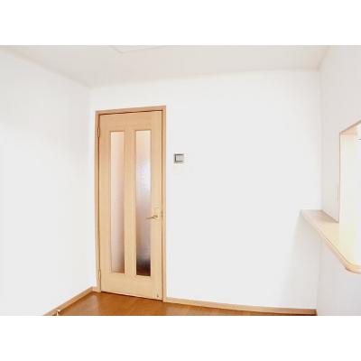 セントプレリーⅤ 101【管理NO：1-013832701-01010】 ★家具家電は申し込み後に搬入します★の物件画像