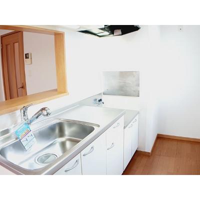 セントプレリーⅤ 101【管理NO：1-013832701-01010】 ★家具家電は申し込み後に搬入します★の物件画像