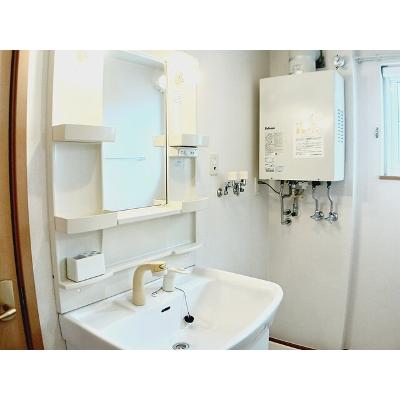 セントプレリーⅤ 101【管理NO：1-013832701-01010】 ★家具家電は申し込み後に搬入します★の物件画像
