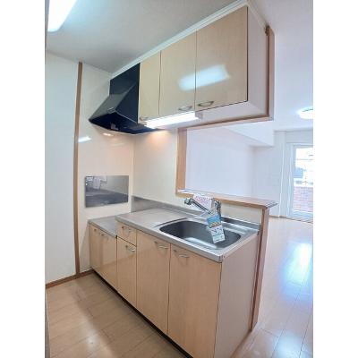 アベンシス５ 104【管理NO：1-014694301-01040】 ★家具家電は申し込み後に搬入しますの物件画像