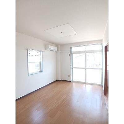 タウニィ　武下 201【管理NO：1-004298601-02010】 ★家具家電は申し込み後に搬入しますの物件画像