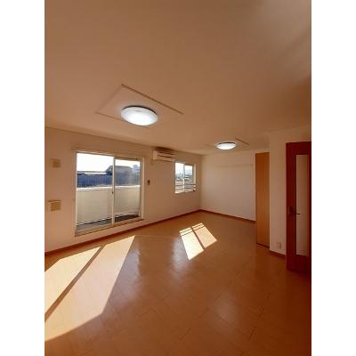フォンモンターニュⅡＣ 201【管理NO：1-014582003-02010】 ★家具家電は申し込み後に搬入します★の物件画像