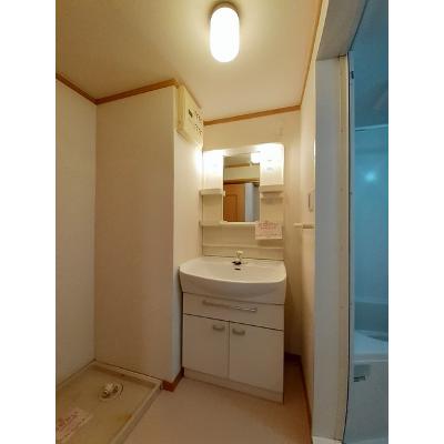 プランタンフルールＢ 202【管理NO：1-012431302-02020】 ★家具家電は申し込み後に搬入します★の物件画像
