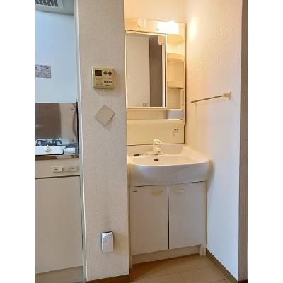 エトワール 202【管理NO：1-011701401-02020】 ★家具家電は申し込み後に搬入しますの物件画像