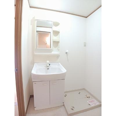 フルール・Ｍ 205【管理NO：1-011365601-02040】 ★家具家電は申し込み後に搬入します★の物件画像