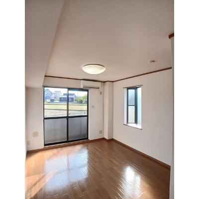 フローラＢ 105【管理NO：1-010540101-01050】 ★家具家電は申し込み後に搬入しますの物件画像