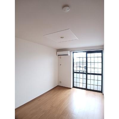 オーブリーアサノ　Ａ 203【管理NO：1-010402201-02030】 ★家具家電は申し込み後に搬入しますの物件画像