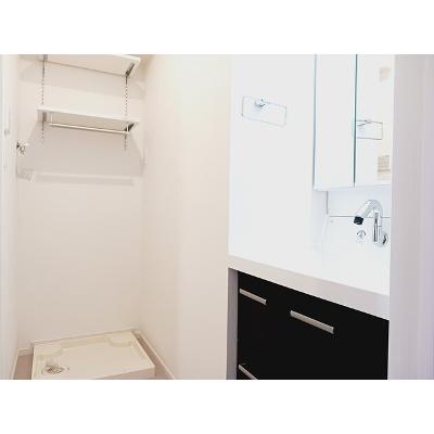 フラワー　リッジ 101【管理NO：1-028301301-01010】 ★家具家電は申し込み後に搬入しますの物件画像