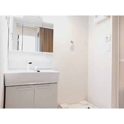 グロウヒルズ 302【管理NO：1-028443301-03020】 ★家具家電は申し込み後に搬入しますの物件画像