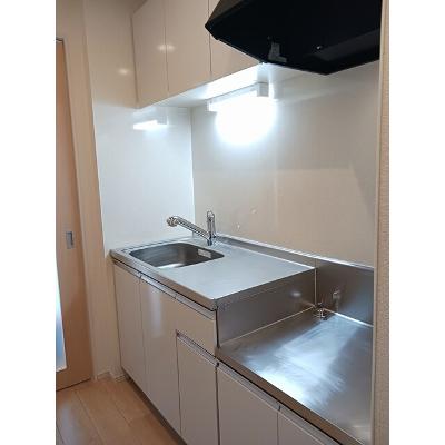 アクアマリン 102【管理NO：1-022321201-01020】 ★家具家電は申し込み後に搬入します★の物件画像