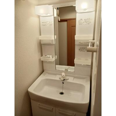 サフラン 205【管理NO：1-015016701-02040】 ★家具家電は申し込み後に搬入します★の物件画像