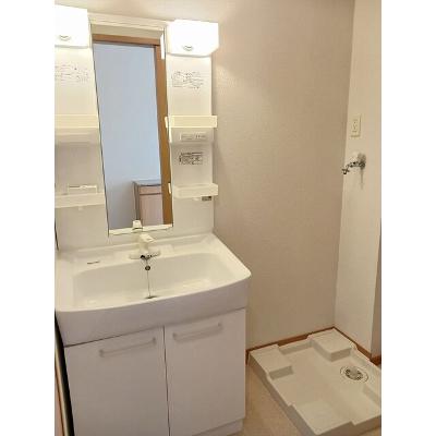 サフラン 105【管理NO：1-015016701-01040】 ★家具家電は申し込み後に搬入しますの物件画像
